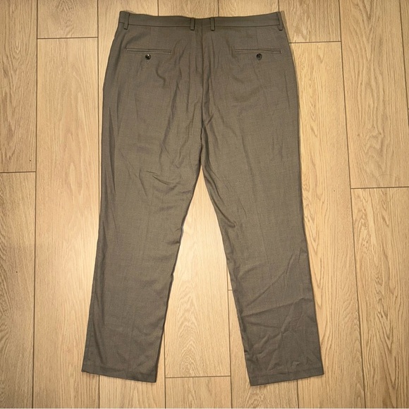 Haggar FlexPlus Dress Pants Stretch Waist Size 38 - Picture 3 of 4